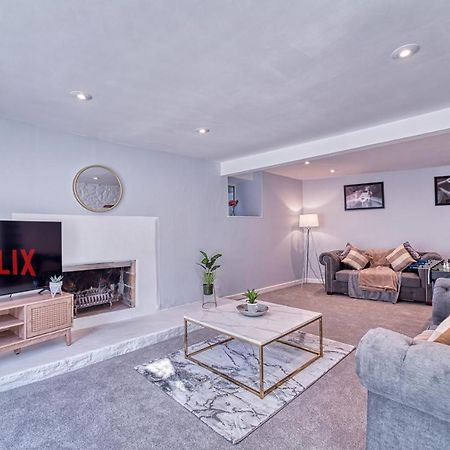 The Stylish Gem Of Bath - Football Table - Sleeps 10 Exterior photo